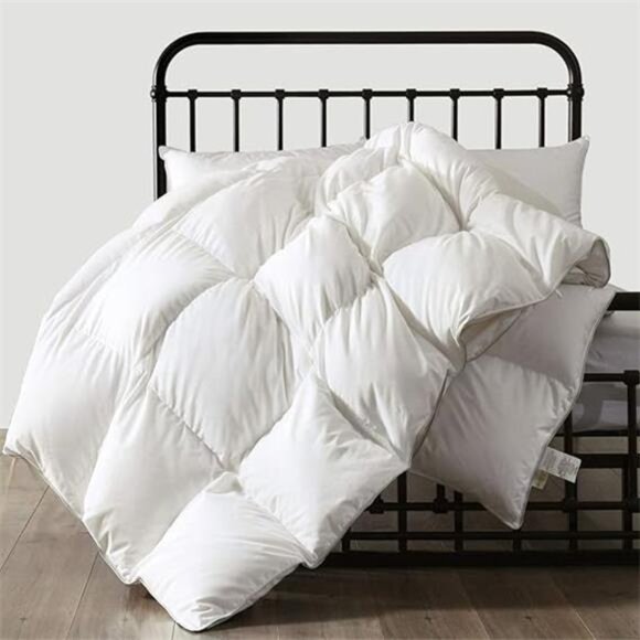 Luxurious King Size Down Feather Fibers Comforter, Ultra-Soft Down - Picture 7 of 7